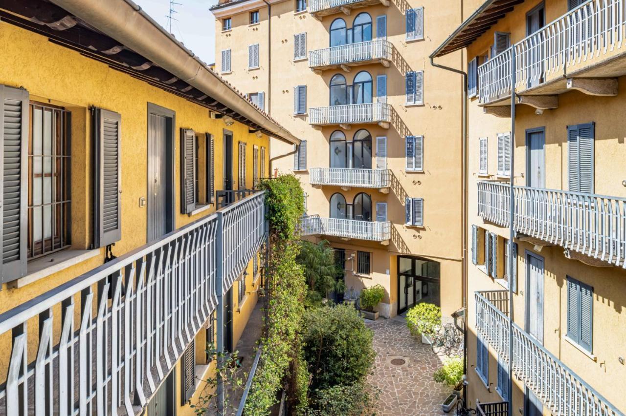 Easylife - Romantico Appartamento Sulla Darsena Milan Bagian luar foto