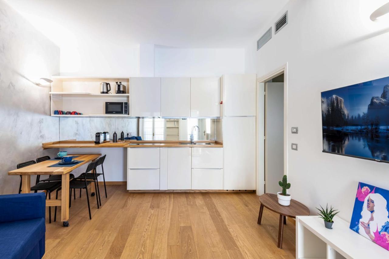 Easylife - Romantico Appartamento Sulla Darsena Milan Bagian luar foto