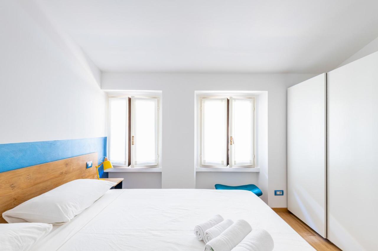 Easylife - Romantico Appartamento Sulla Darsena Milan Bagian luar foto