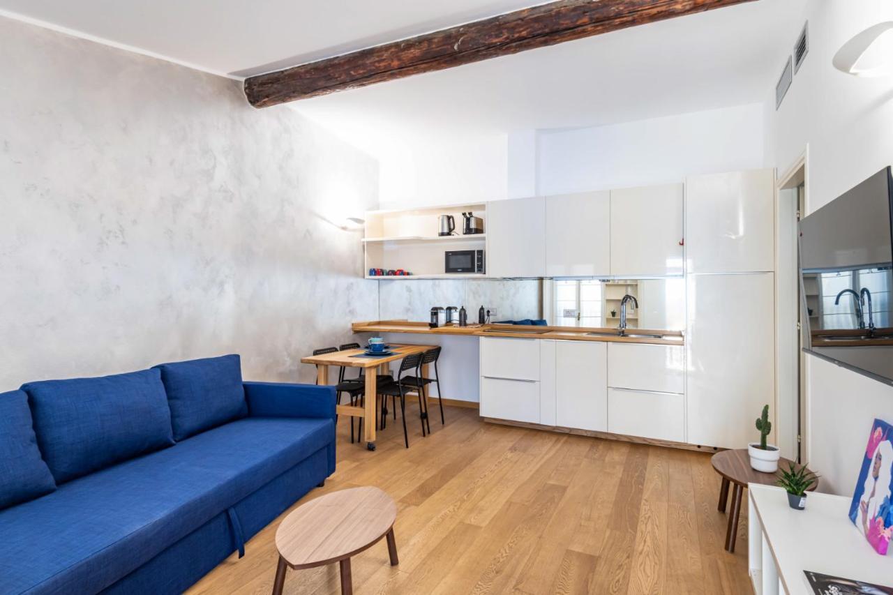 Easylife - Romantico Appartamento Sulla Darsena Milan Bagian luar foto