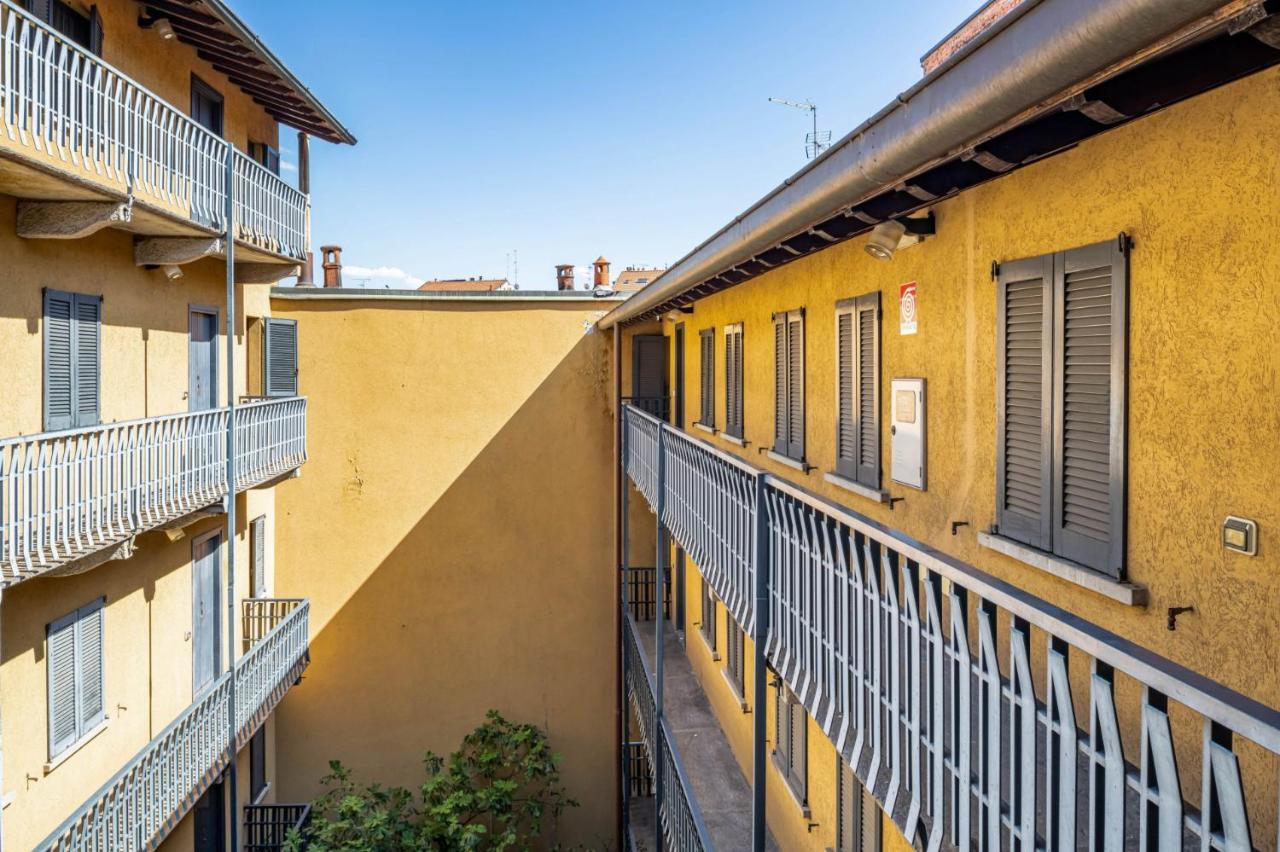 Easylife - Romantico Appartamento Sulla Darsena Milan Bagian luar foto