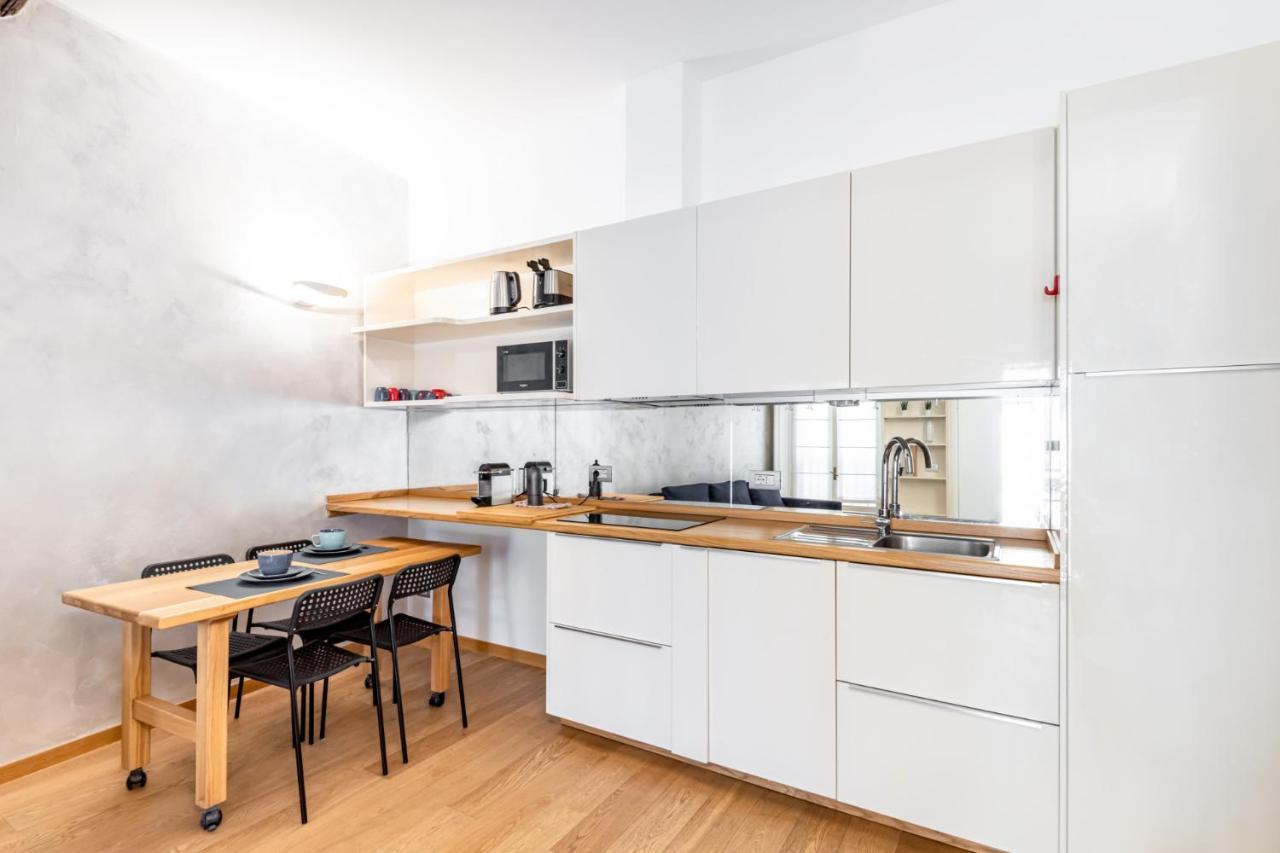 Easylife - Romantico Appartamento Sulla Darsena Milan Bagian luar foto